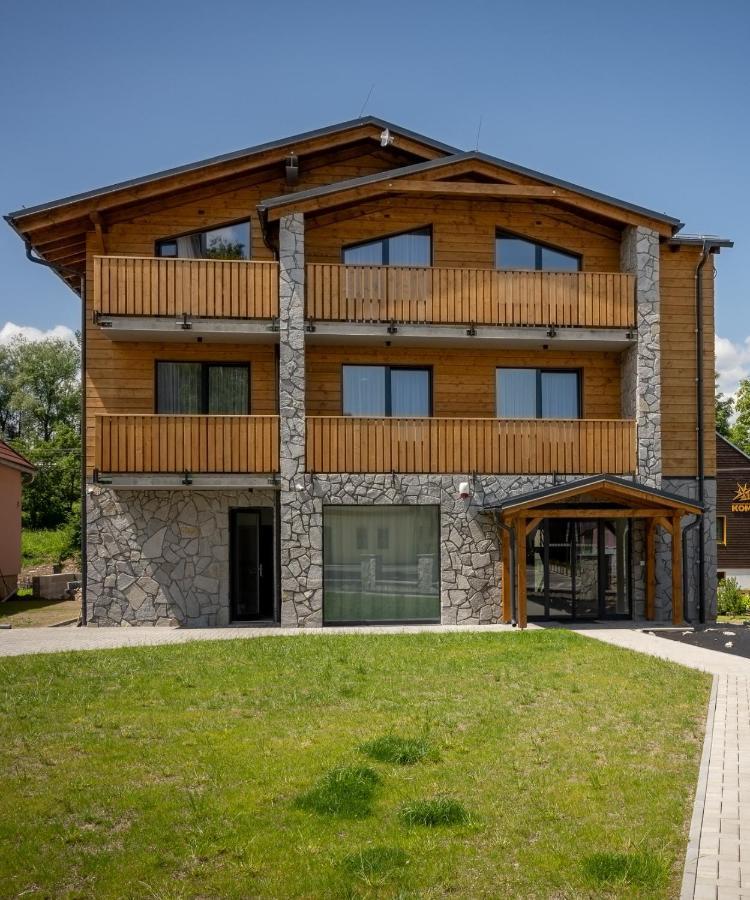 Hotel Berg Liptov Liptovský Mikuláš Exterior foto